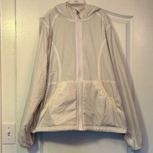 Eddie Bower White Puffy Jacket with soft interior -Size Small